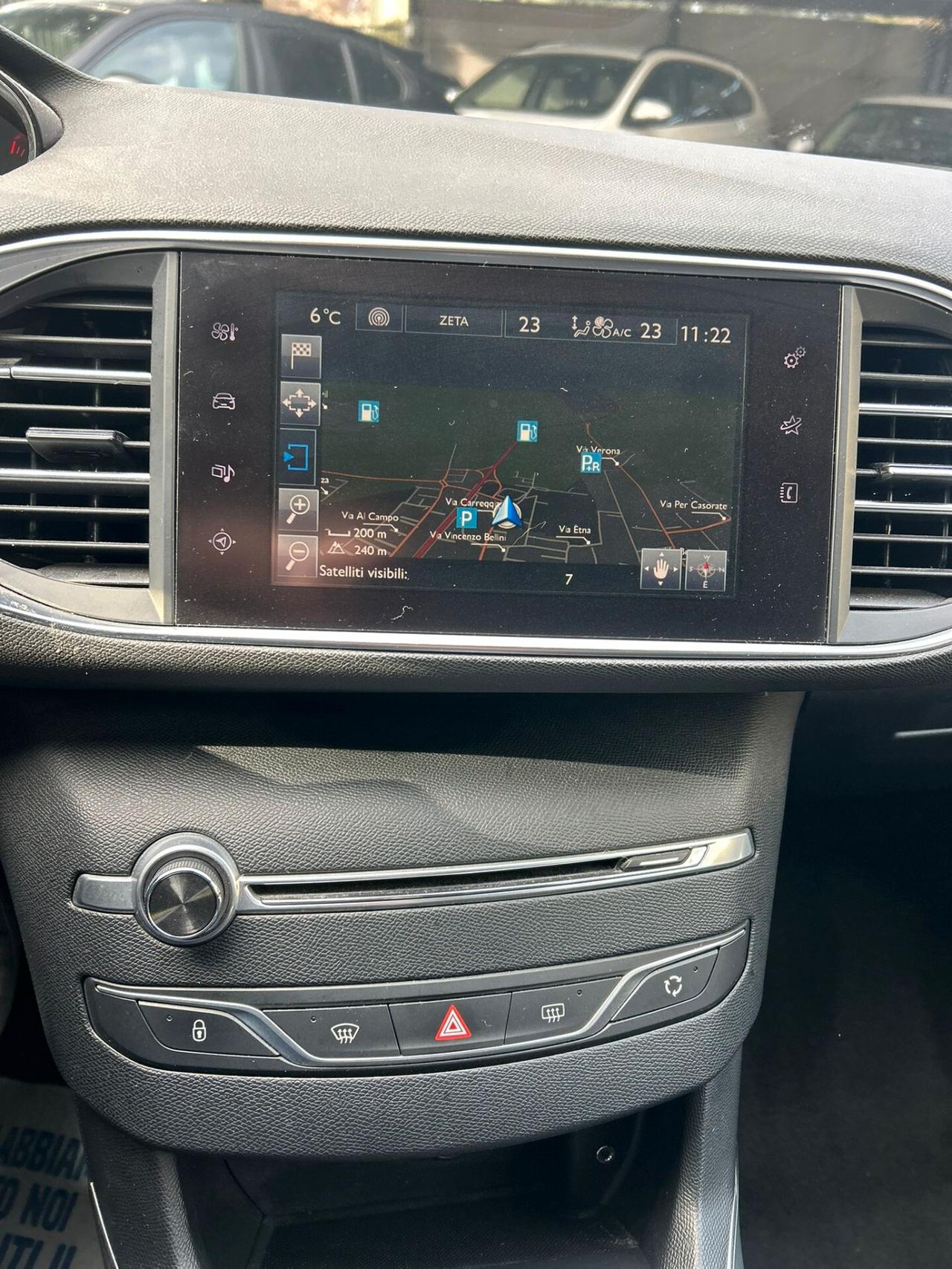 Peugeot 308 BlueHDi 120 S&S Business