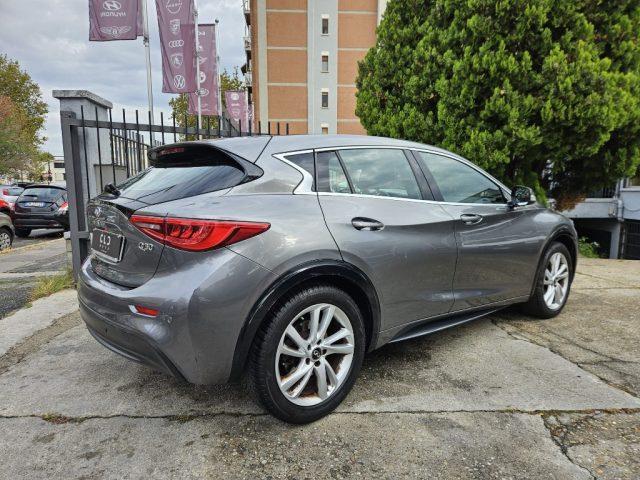 INFINITI Q30 1.5 diesel