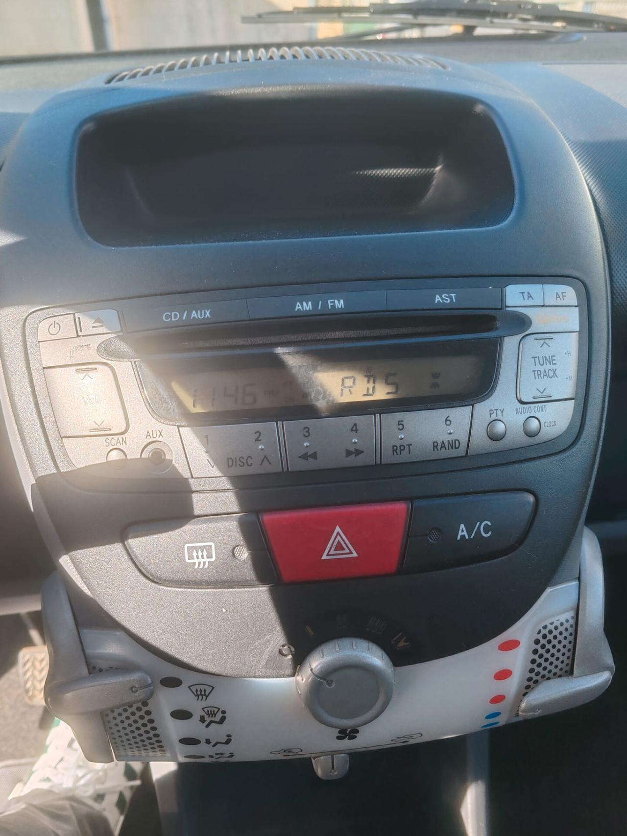 Peugeot 107 1.0 68CV 5p. Plaisir