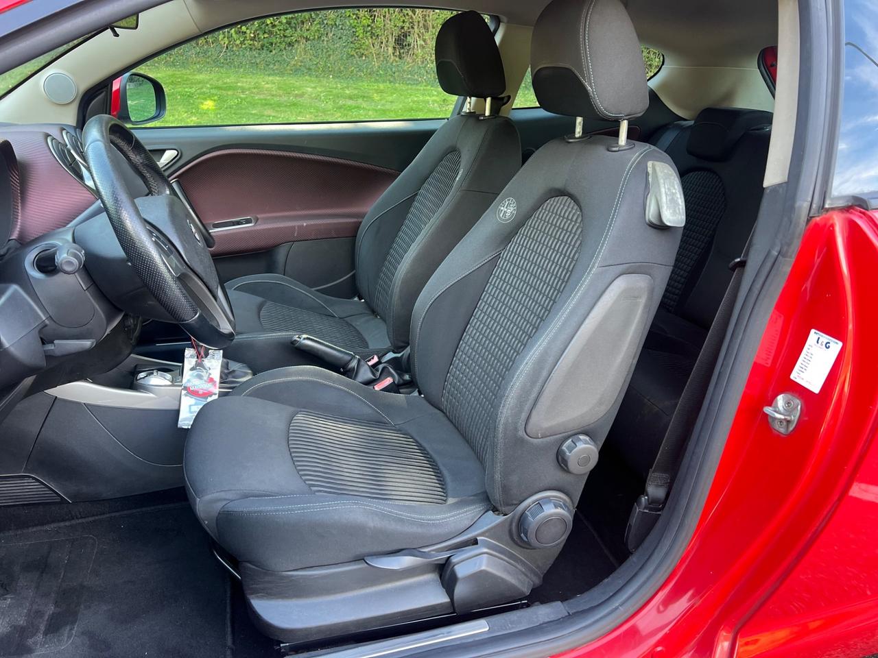 Alfa Romeo MiTo 1.4 T 155 CV Distinctive Premium Pack