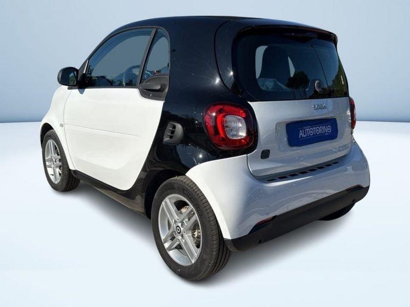 smart fortwo EQ PURE 4,6KW