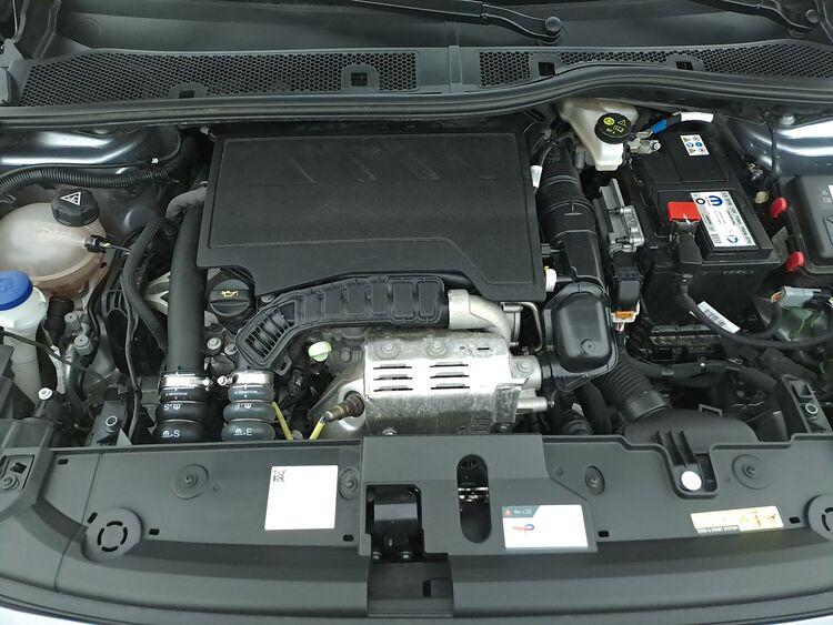 Peugeot 208 Allure BR543733 1.2 Benzina 101CV