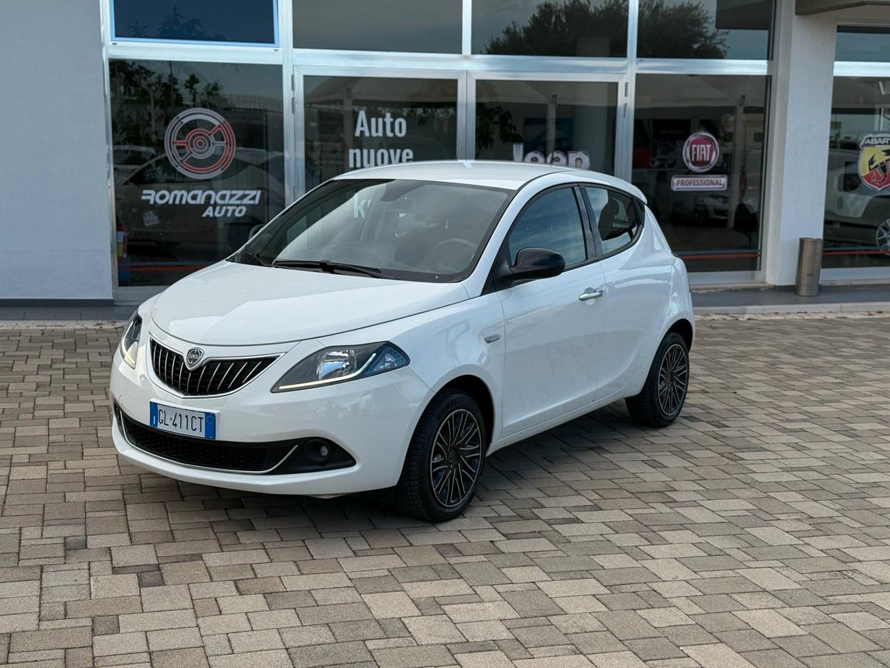 Lancia Ypsilon 1.0 FireFly 5 porte S&S Hybrid Gold