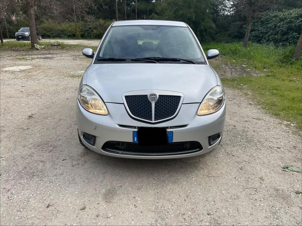 Lancia Ypsilon 1.2 Platino