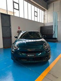 Fiat 600 Hybrid 145 CV DCT MHEV La Prima