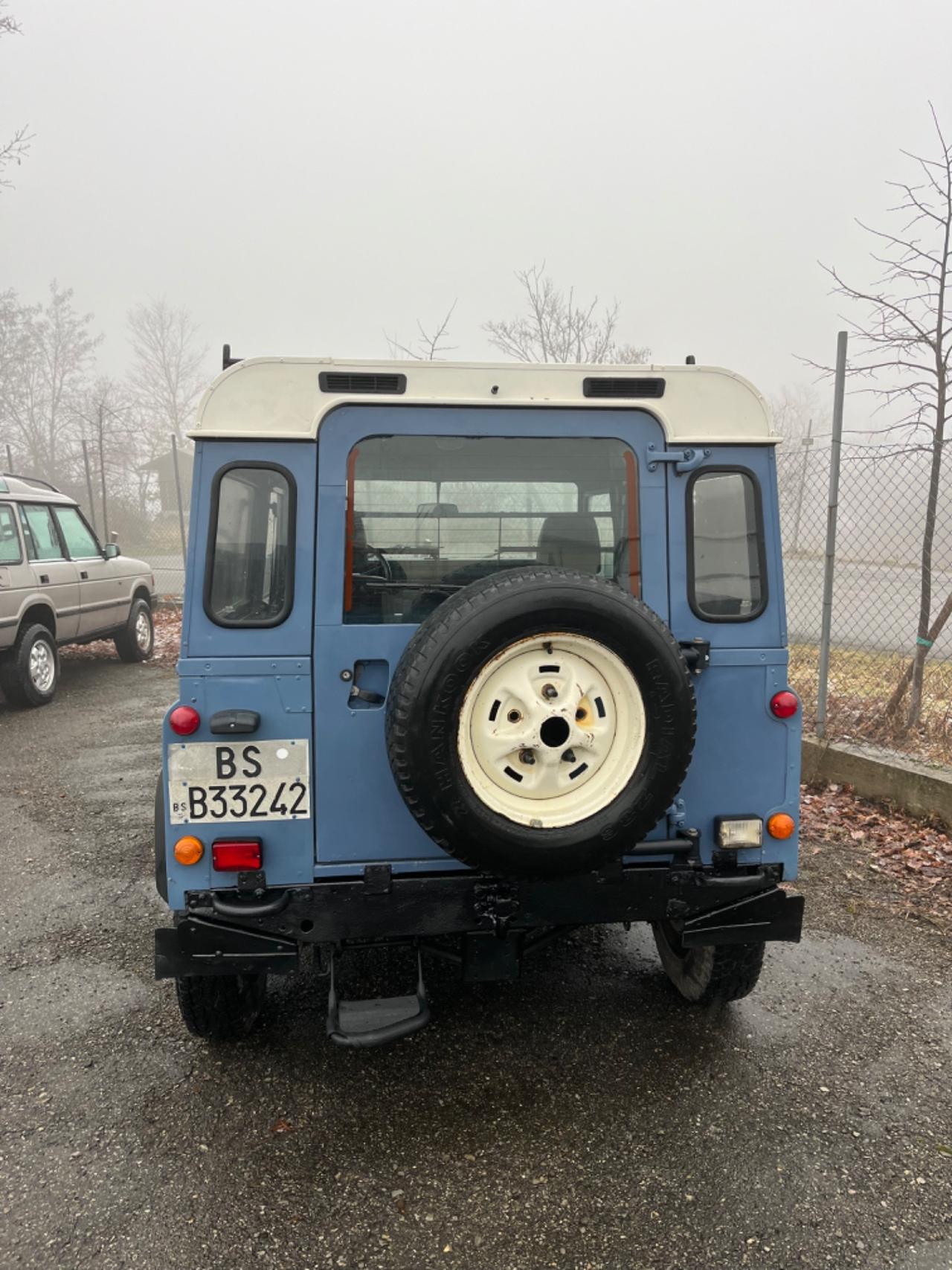 Land Rover Defender 90 turbodiesel Station Wagon County