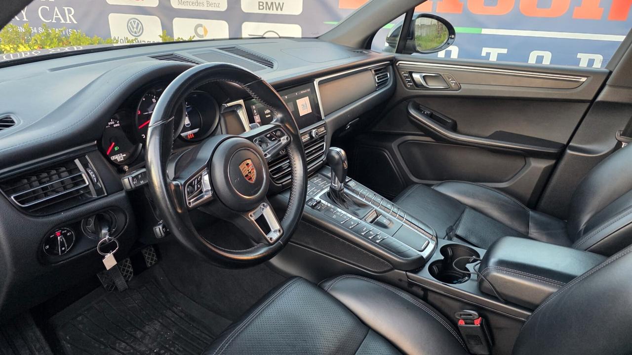 Porsche Macan 2.0 Scarico Sportivo Tetto