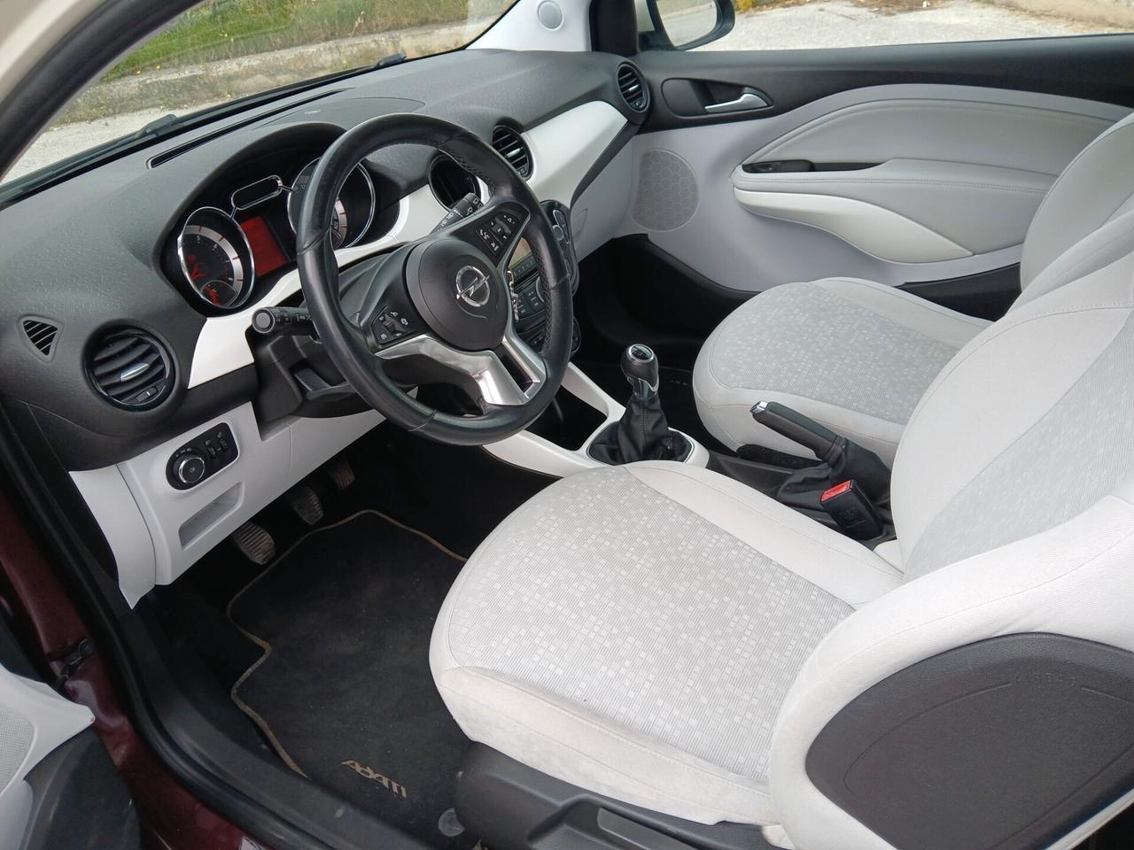 Opel Adam 1.2 Glam