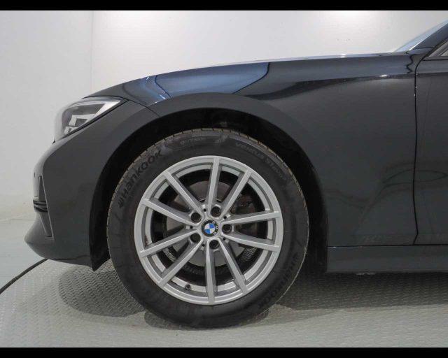 BMW 320 d Touring Business Advantage