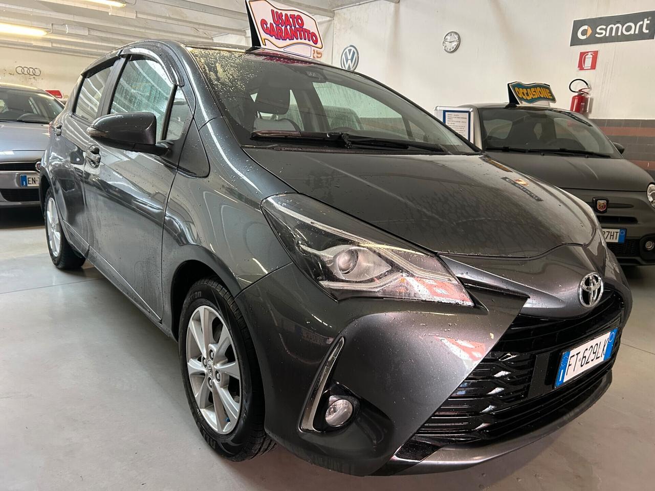 Toyota Yaris 1.5 Hybrid 5 porte Cool circola liberamente in AREA C