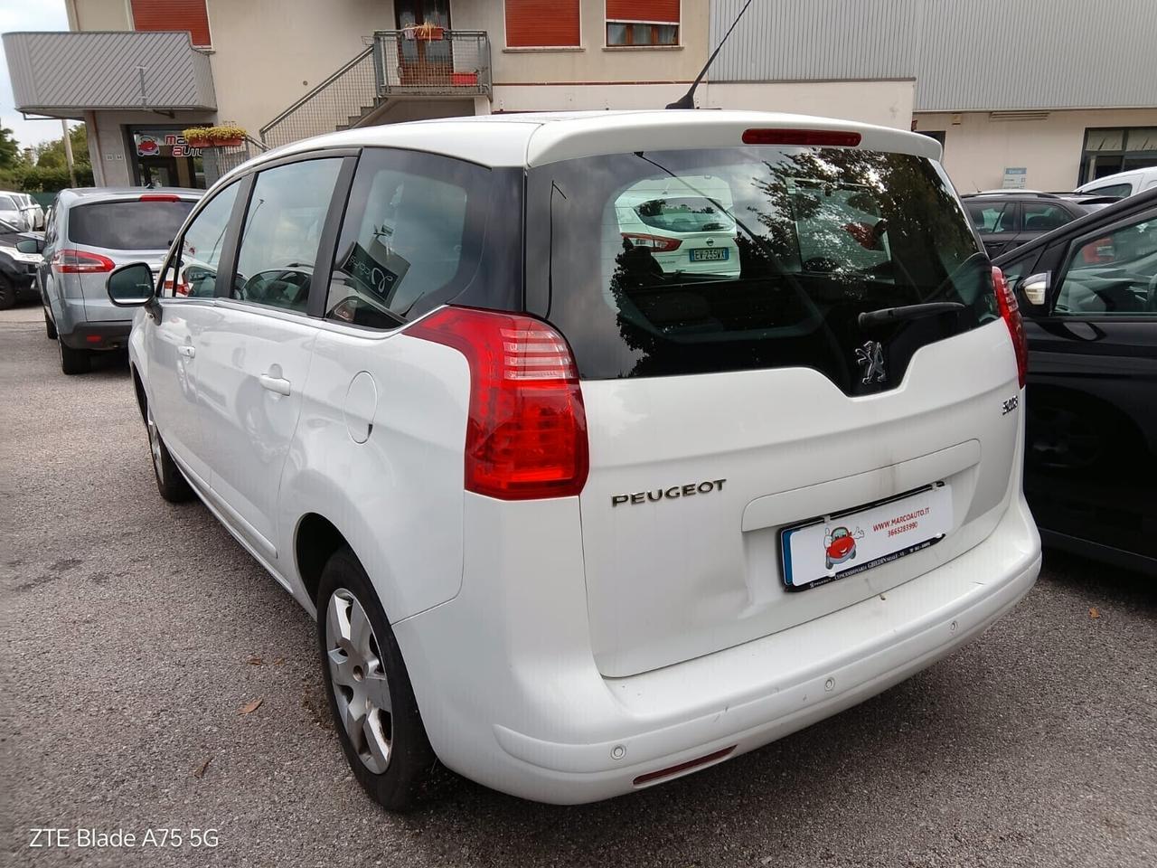 Peugeot 5008 7 posti 1.6 Diesel Neopatentati