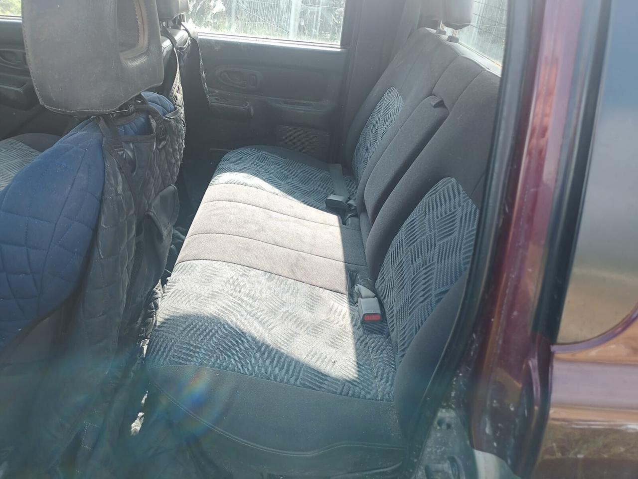 Mitsubishi L200 2.5 TDI 100CV 4WD R/D LOCK