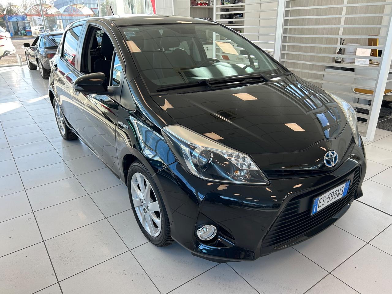 Toyota Yaris 1.5 Hybrid 5 porte Style Neopatentati