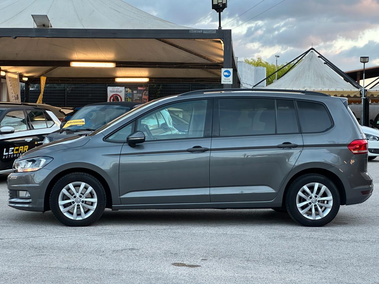 VOLKSWAGEN Touran 1.6 TDI 110 cv BMT Trendline