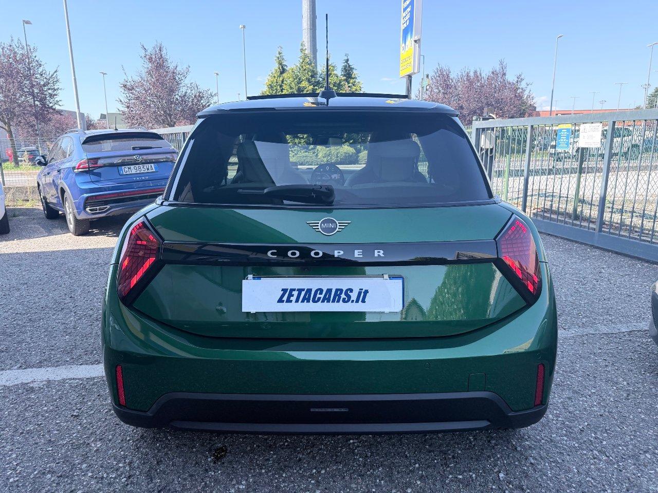 Mini Cooper 3 Porte C Favoured 1.5 Auto