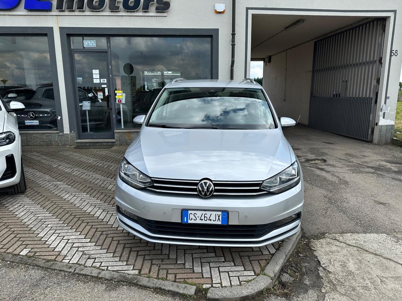 Volkswagen Touran 2.0 TDI 150 CV SCR DSG Business BlueMotion 7 POSTI