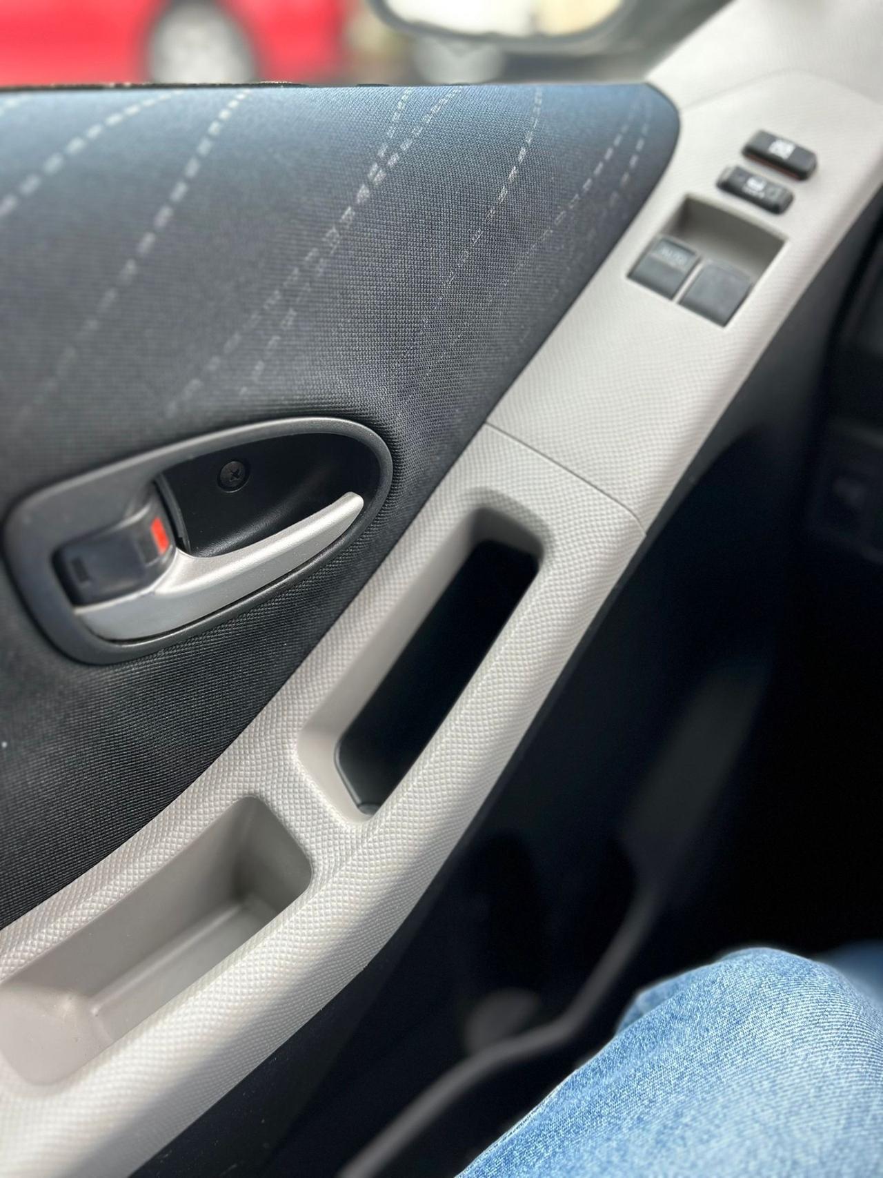 Toyota Yaris 1.3 5 porte Sol