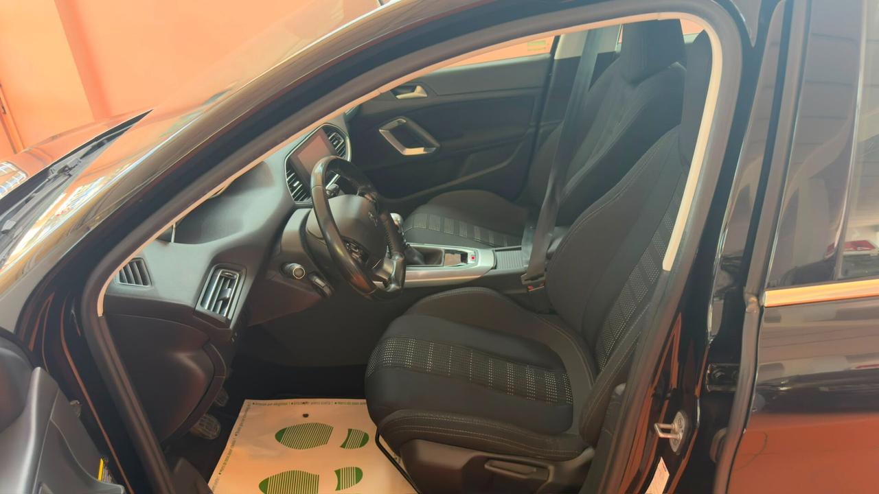 Peugeot 308 BlueHDi 120 S&S Active