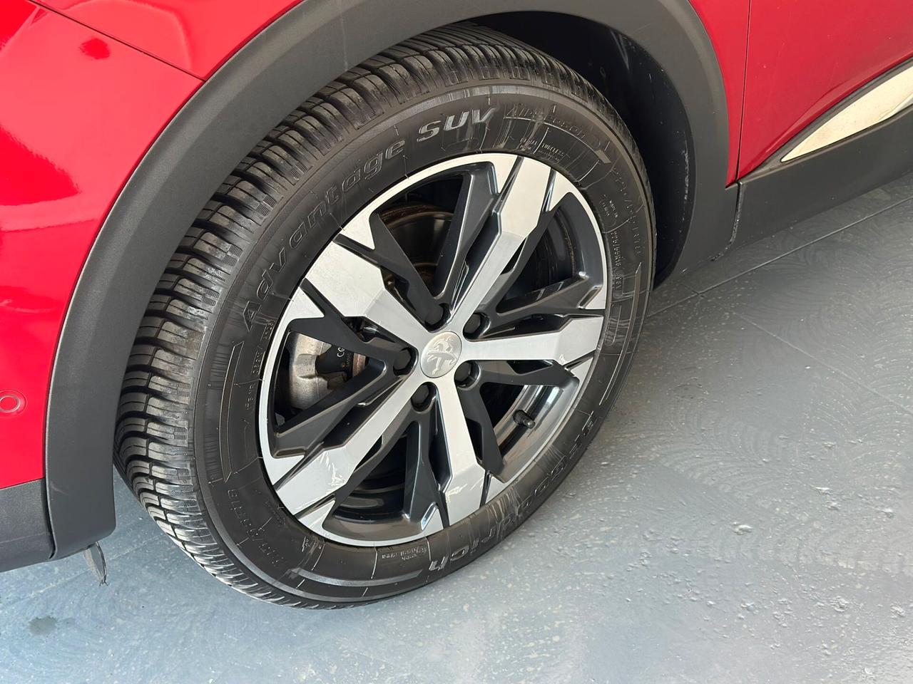 Peugeot 5008 BlueHDi 130 S&S Allure Pack 2022