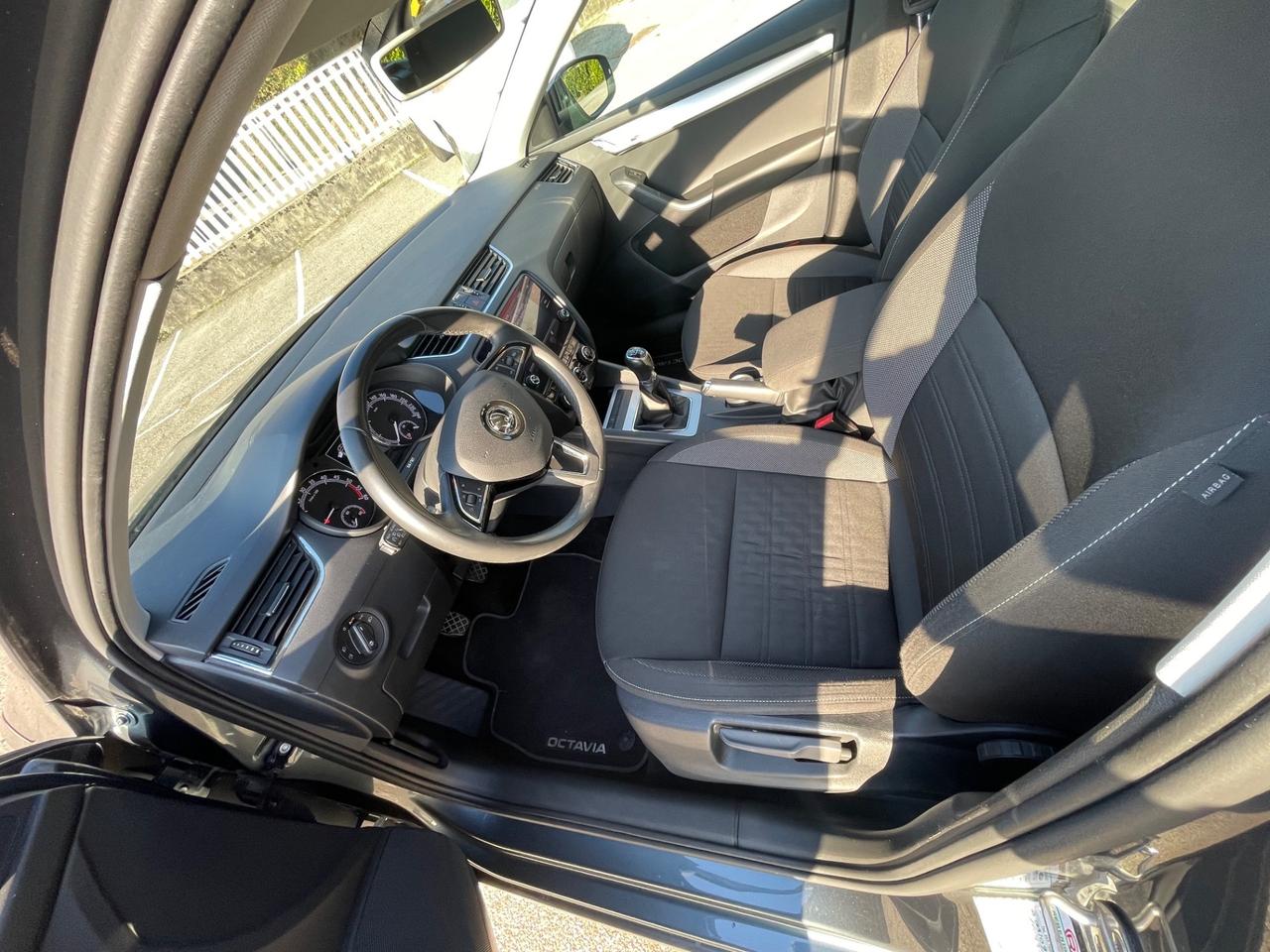 Skoda Octavia 1.6 TDI SCR 115 CV Wagon Executive