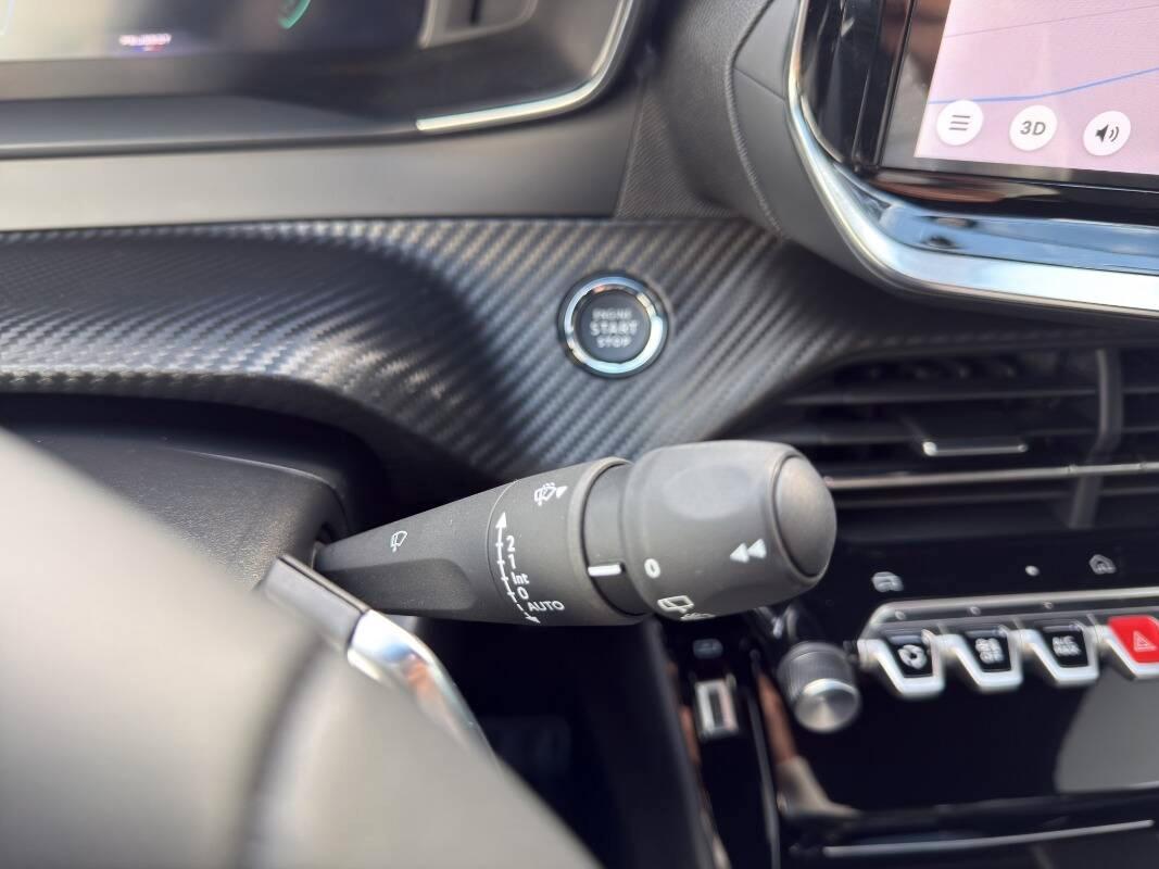 Peugeot 2008 1.2 hybrid Allure 136cv e-dcs6 TELECAMERA A 360°