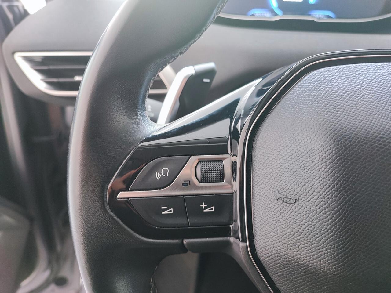 Peugeot 3008 BlueHDi 130 S&S EAT8 Allure