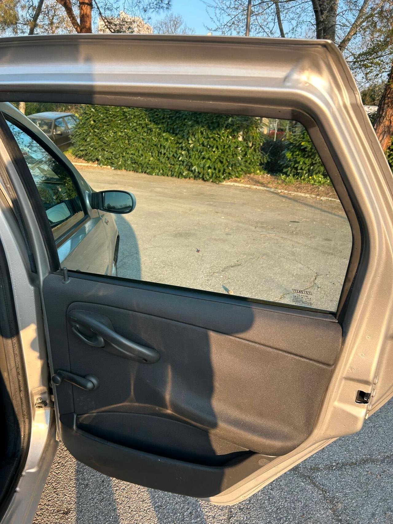 Fiat Punto 1.2 cc benzina 148.000 km unico proprietario perfetta