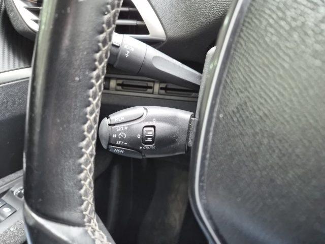 PEUGEOT 3008 BlueHDi 130 S&S Crossway