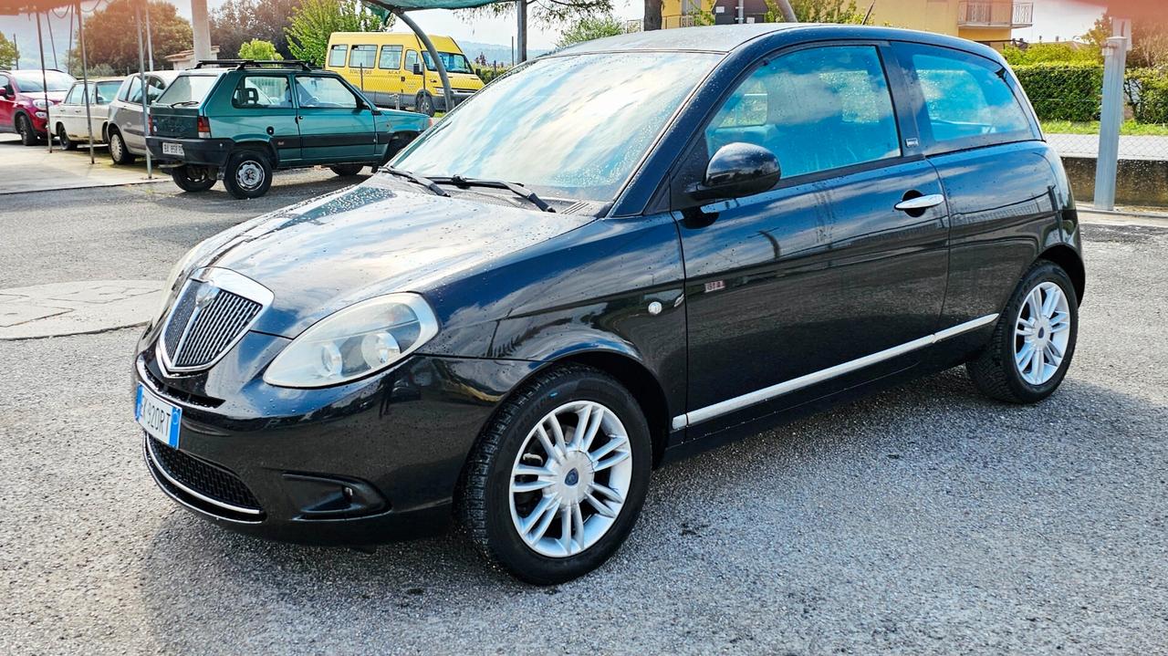 Lancia Ypsilon 1.4 Unyca Ecochic GPL