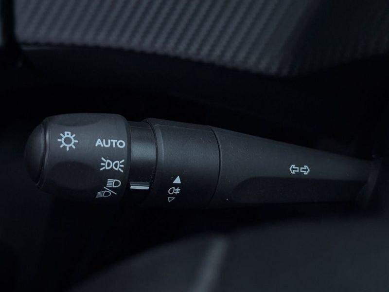 Peugeot 2008 PureTech 100 S&S Allure +GPL