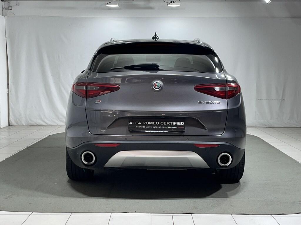 Alfa Romeo Stelvio 2.2 t Business Q4 210cv auto my19