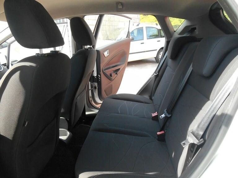 Ford Fiesta 1.4 5 porte CON IMPIANTO G.P.L