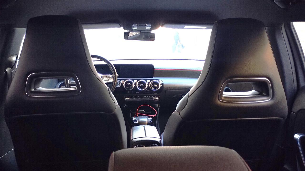 Mercedes-benz A 200 d Automatic Premium AMG LINE