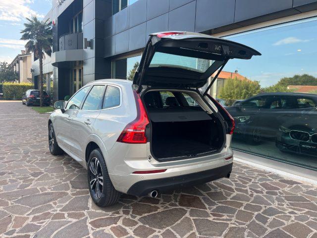 VOLVO XC60 B4 AWD GEARTRONIC 197CV MOMENTUM PRO