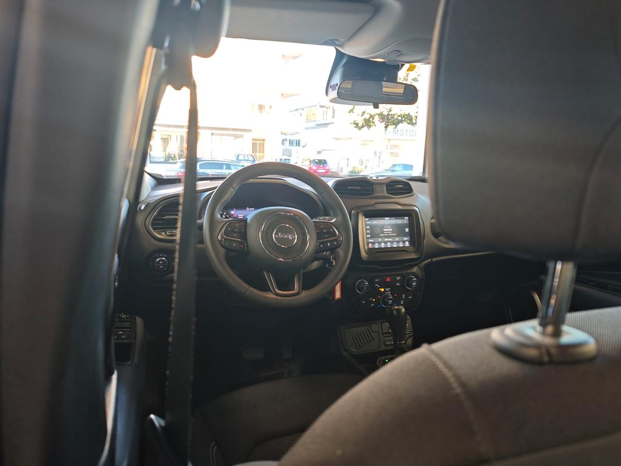 Jeep Renegade 1.3 T4 DDCT S