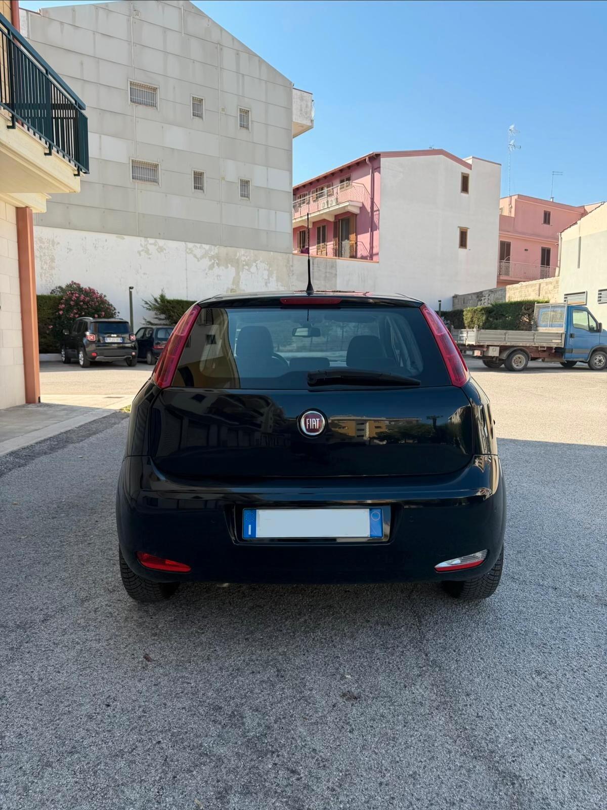 Fiat Punto 1.3 MJT II S&S 95 CV 5 porte Street