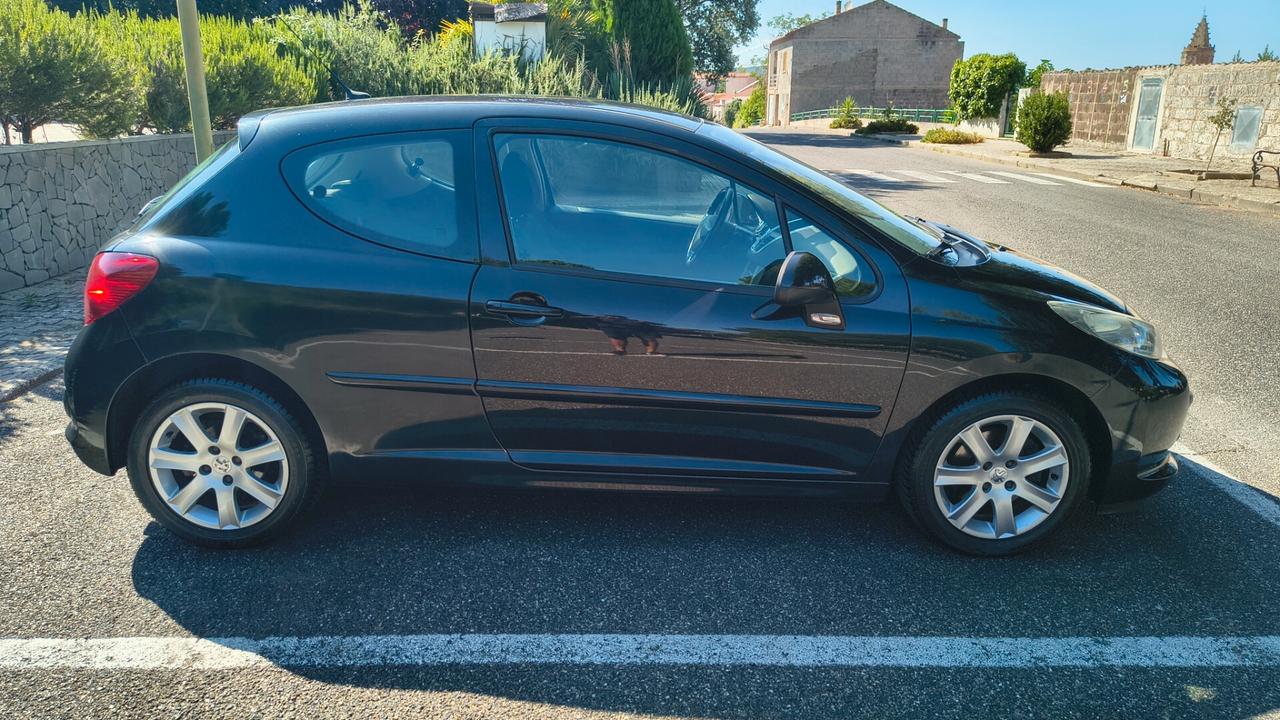 Peugeot 207 1.6 HDi 110CV 3p. XS