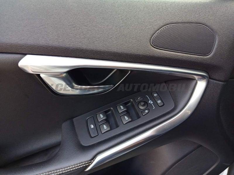 Volvo V40 V40 2.0 d2 R-design my19