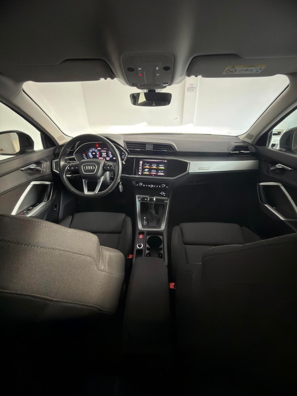 Audi Q3 35 TDI S tronic Business Advanced