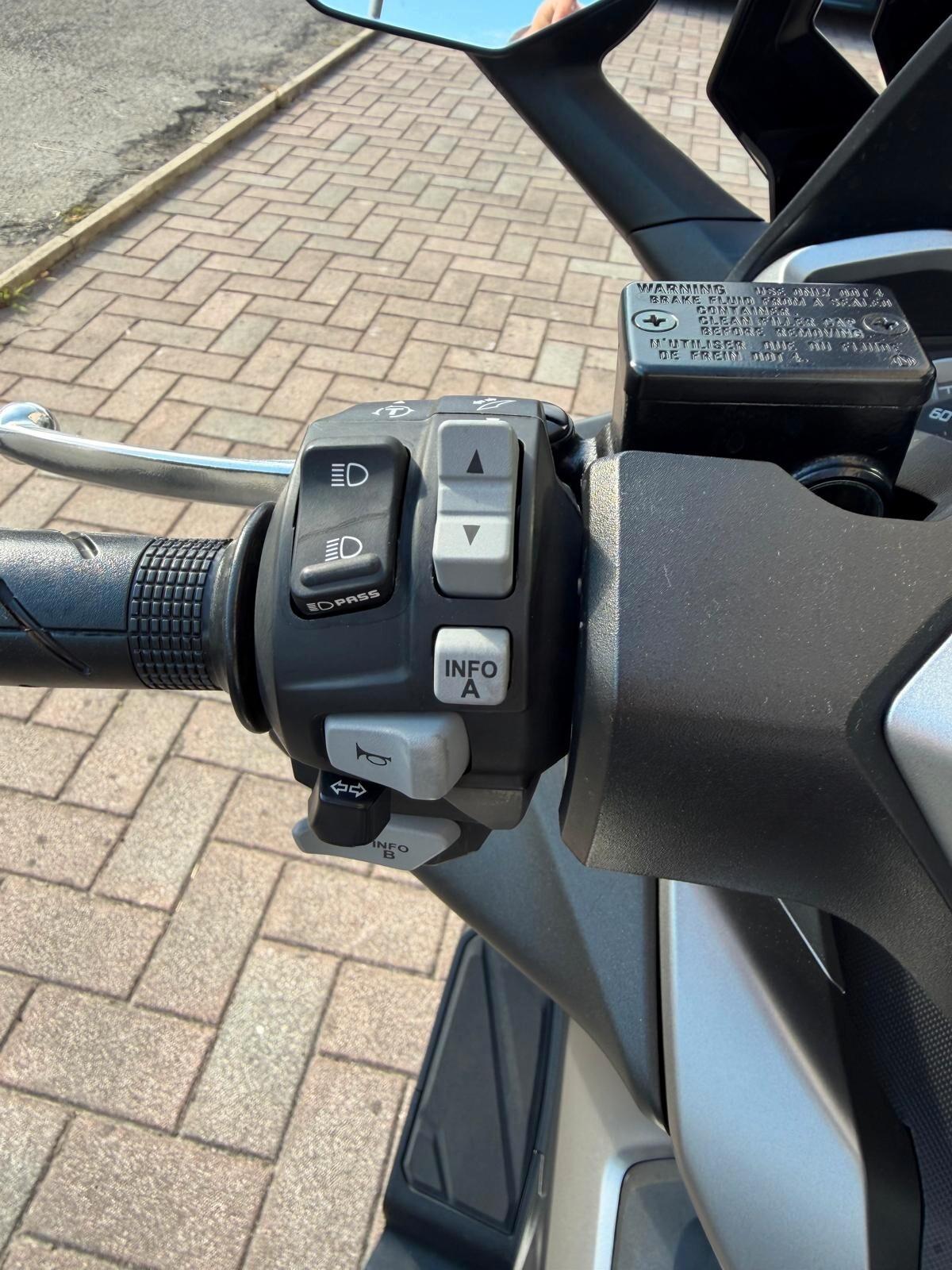 Honda Forza 350