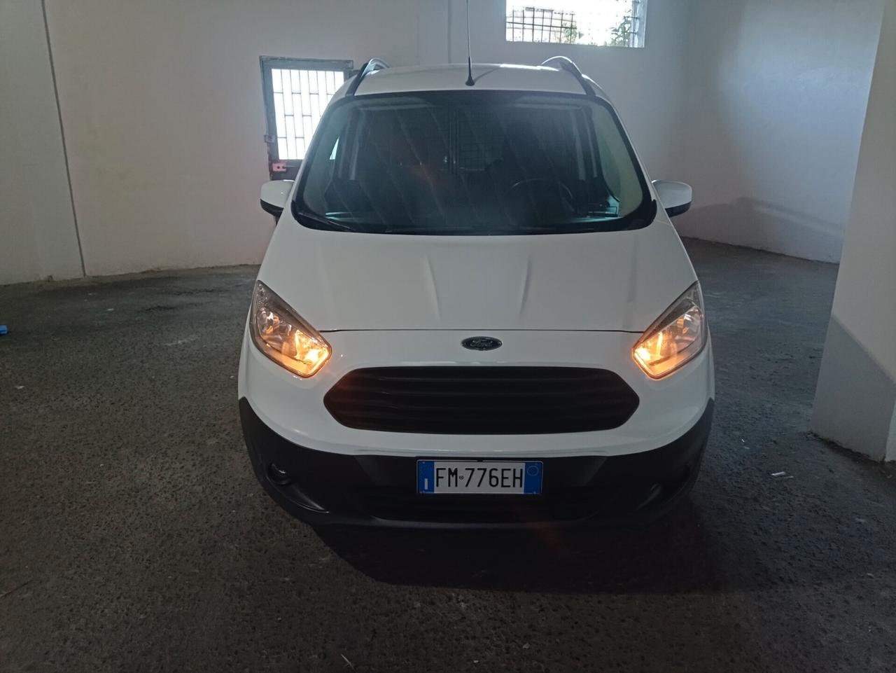 Ford Transit Courier Transit Courier 1.5 TDCi 75CV Van Trend