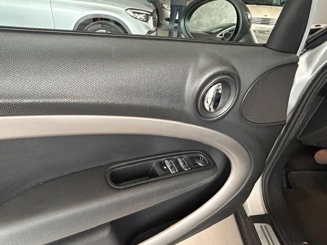 Mini Cooper D Countryman 2.0 Business Automatica