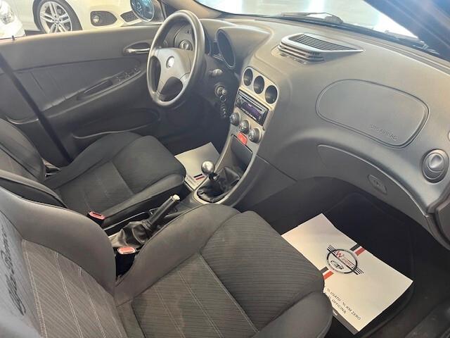 Alfa Romeo 156 1.6i 16V Twin Spark cat Progression