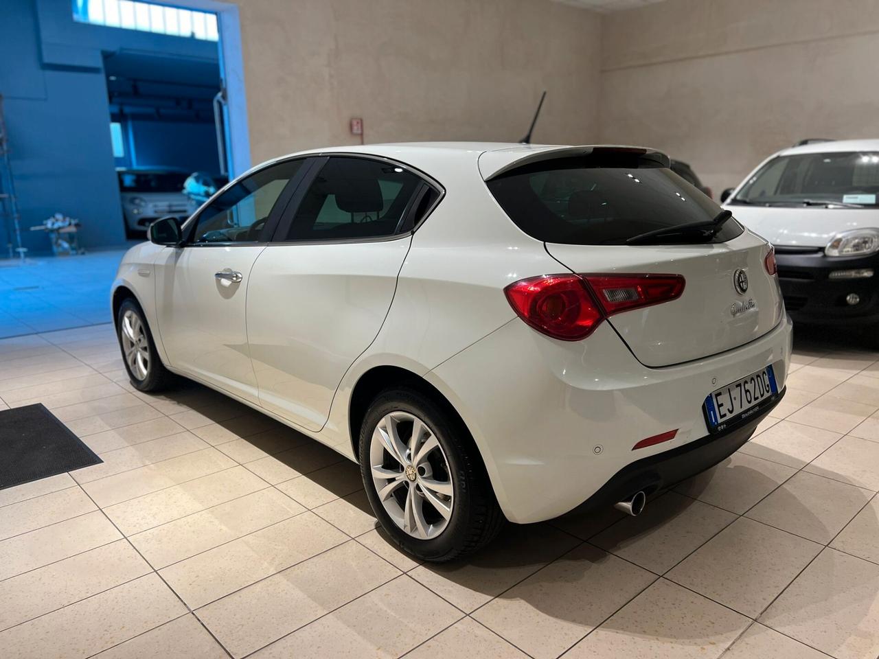 Alfa Romeo Giulietta 1.6 JTDm-2BER *PIENO OMAGGIO*