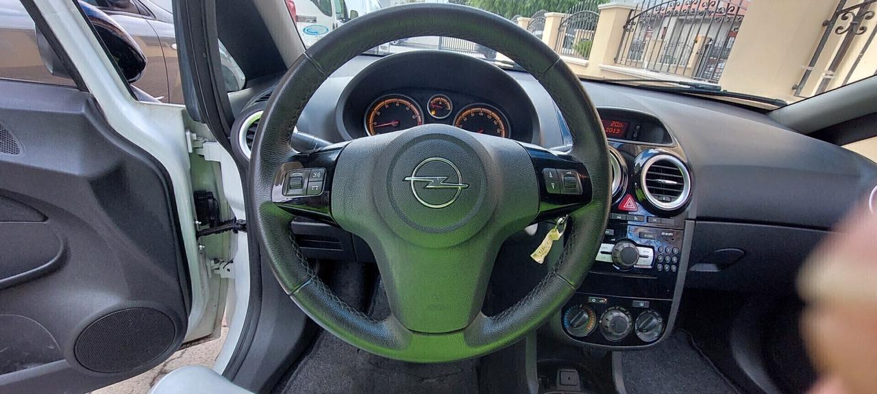 CORSA 1,2 GPL DI SERIE CASA MADRE SCADENZA 2033 LEGA BI.COLOR X NEOPATENTATI IMPECCABILE