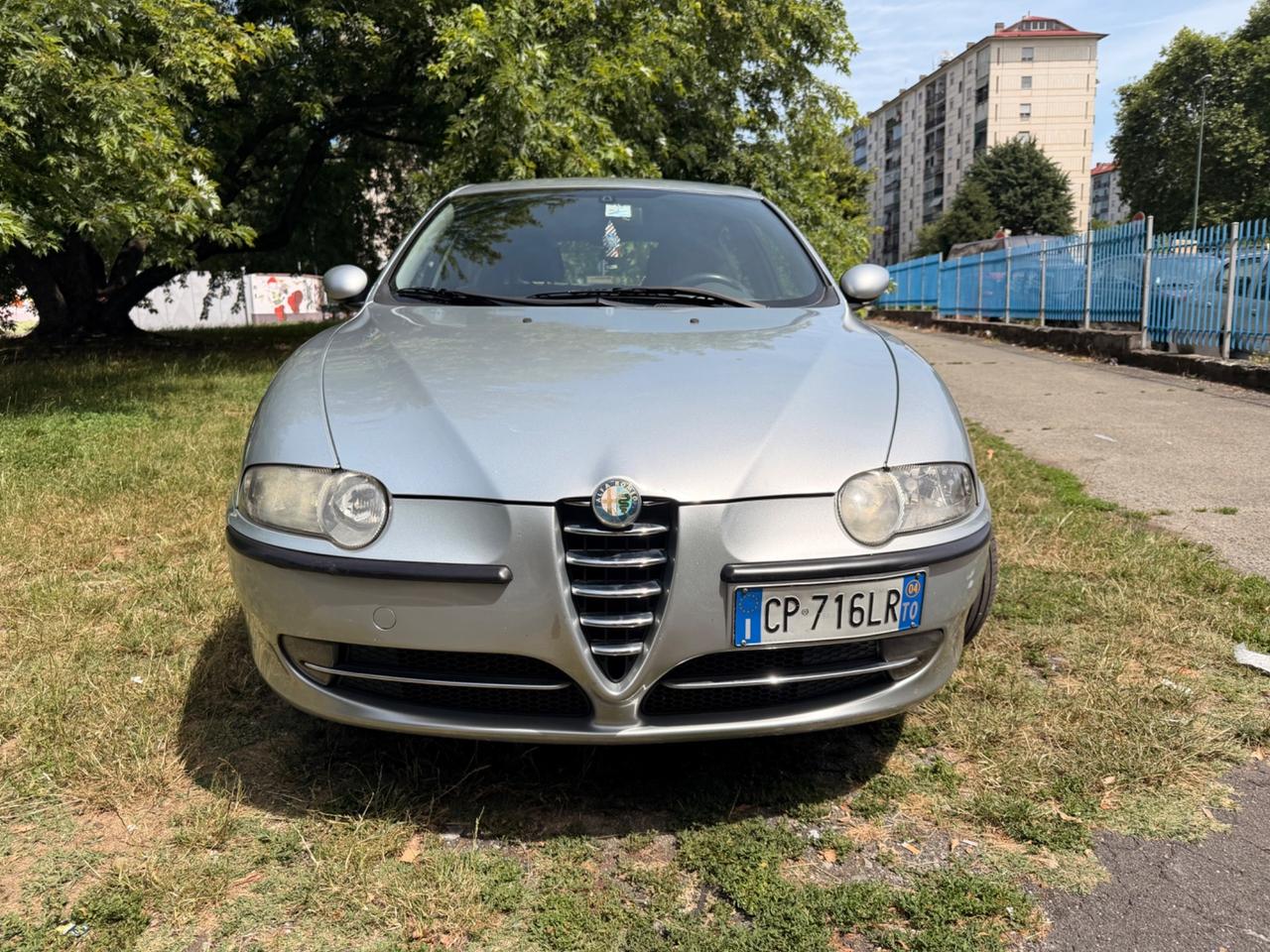 Alfa Romeo 147 1.6i T.S. (105 CV) cat 5p. Dist.