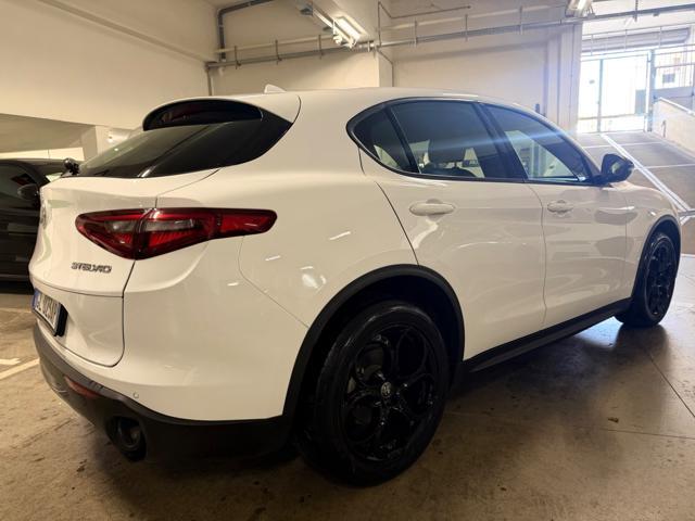 ALFA ROMEO Stelvio 2.2 t Q4 190cv#CAMBIO AT8#C.LEGA19 NERI#UNIPRO