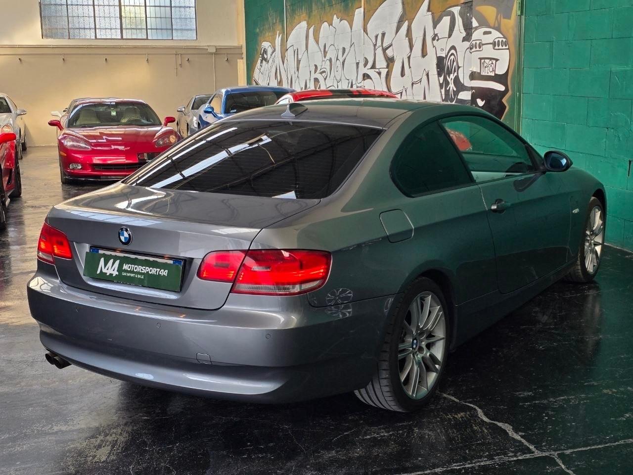 BMW 325i E92 218cv