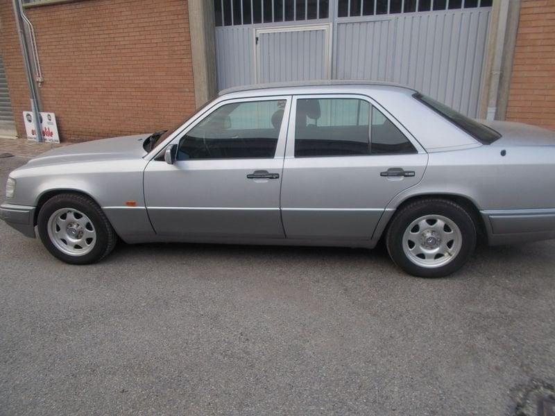 Mercedes-Benz Serie 200-320 MERCEDES 200 E 338.7575187 MASSARI MARCO