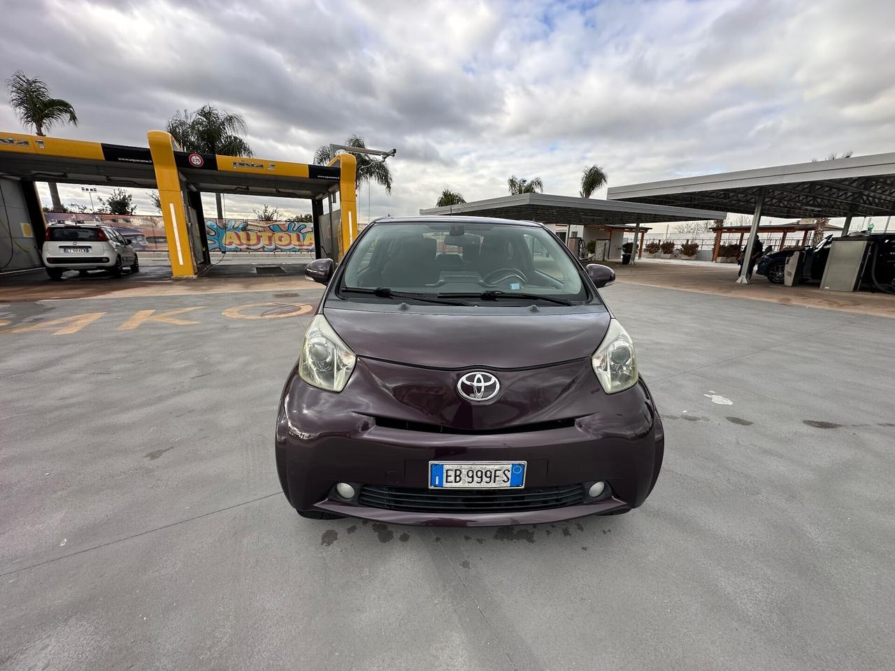 Toyota iQ 1.0